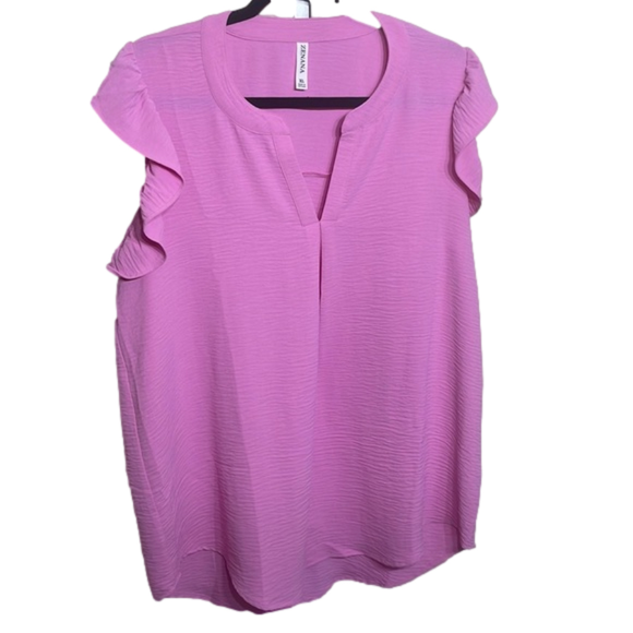 Zenana Outfitters Tops - NWOT ZENANA Flutter Sleeve Blouse XL Light Orchid Notched neck round hemline